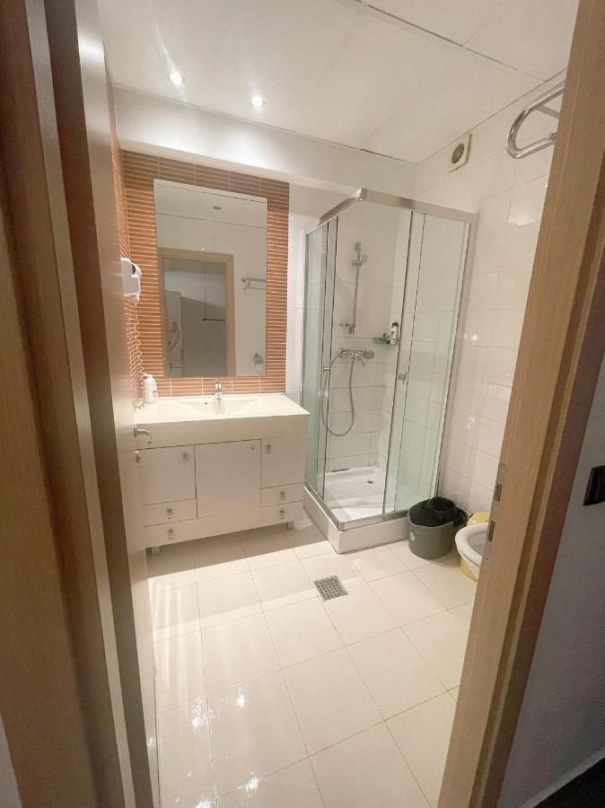 Biaparthotel Бухарест Экстерьер фото